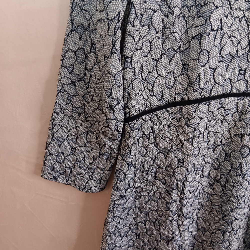Tommy Hilfiger 🪞 Monochrome Floral Midi Dress - Picture 5 of 12
